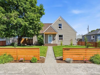 2704 W Queen Ave, Spokane, WA, 99205