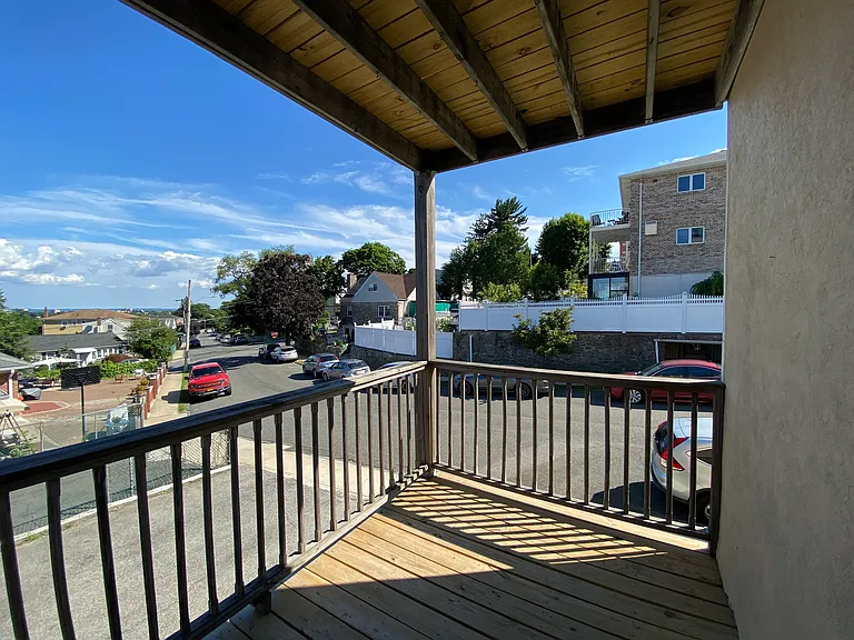 186 Seminary Ave #3 — Photo 11