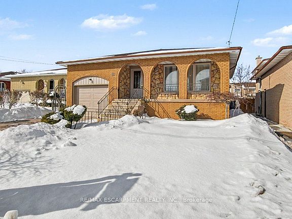 2nd image of 18 Ridley Dr