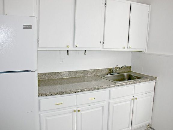 2nd image of 699 Ocean Ave #Eh