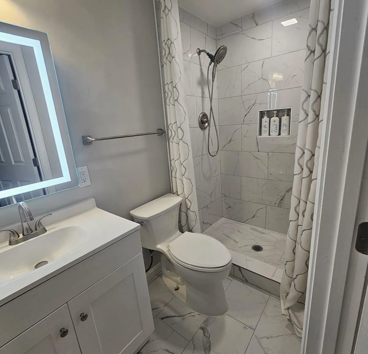 Studio, 690 sqft, $1,645 — Photo 1