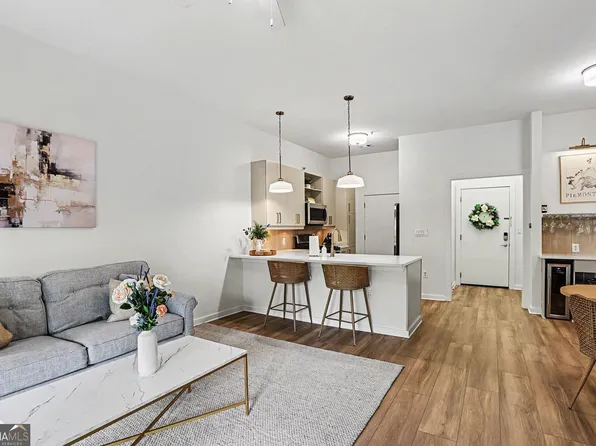 870 Inman Village Pkwy NE APT 424, Atlanta, GA 30309