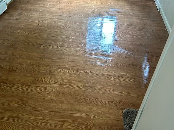 4th image of 15699 Pomona Dr