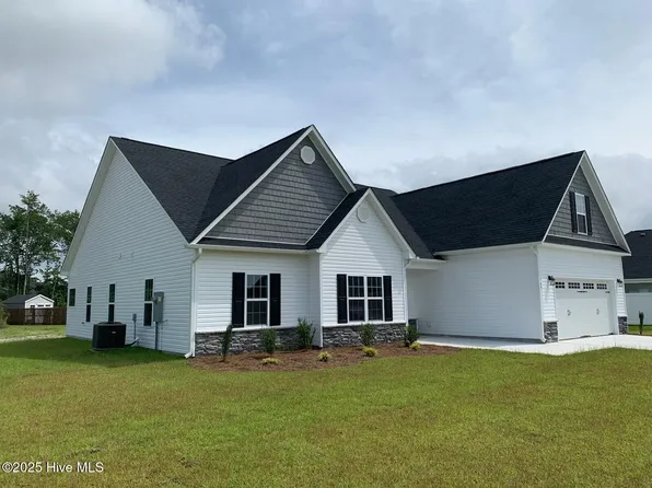 345 Black Hawk Drive, Jacksonville, NC 28546