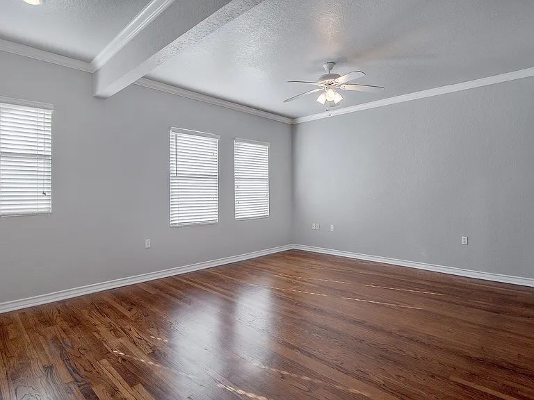 2500 S University Dr — Photo 7
