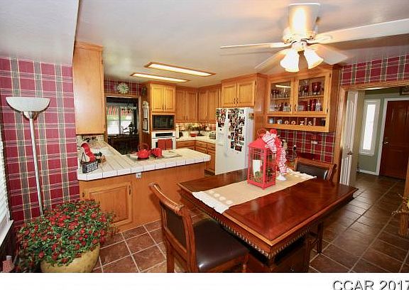 5th image of 1073 Suzanne Dr