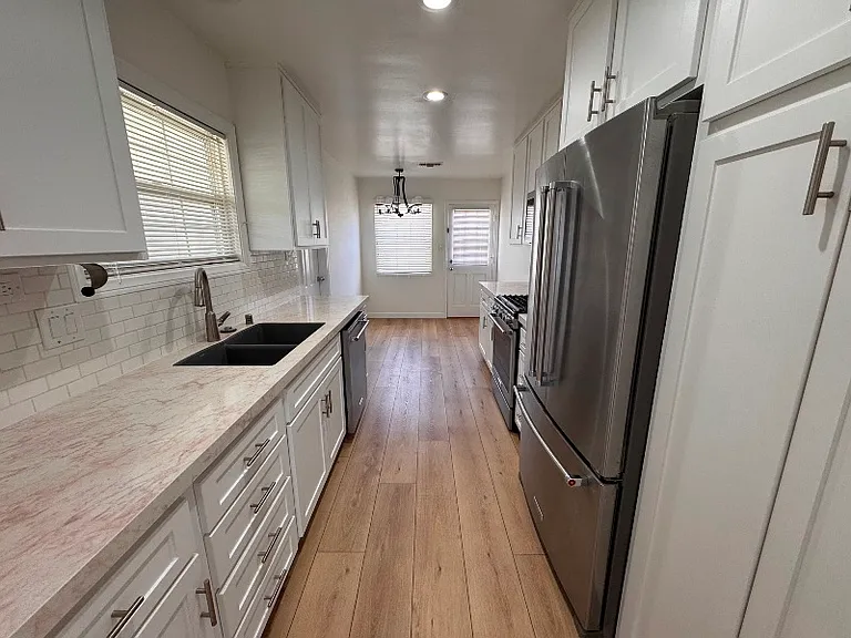 19409 Beckworth Ave — Photo 6