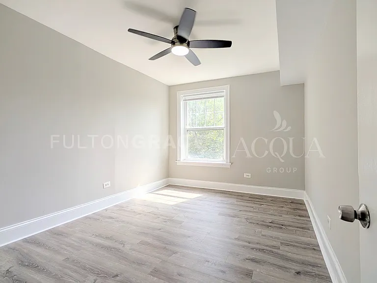 6300 N Oakley Ave #3 — Photo 10