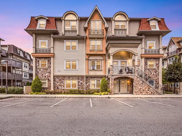16 Elm Street #301, Spring Valley, NY 10977