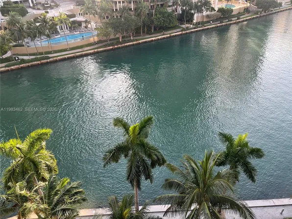 465 Brickell Ave APT 919, Miami, FL 33131