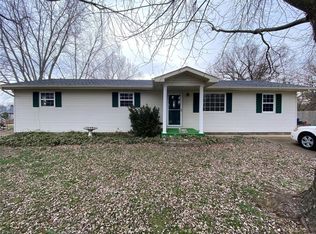 19271 Glade Springs Rd, Lebanon, MO 65536