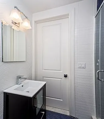 Rented by Icon Realty Management | media 16