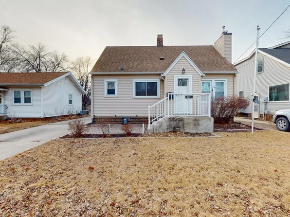 712 N Jackson Ave, Mason City, IA 50401