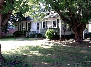 2nd image of 718 University Pkwy