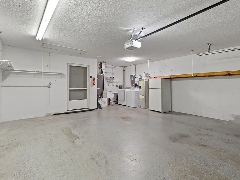 485 Westlake Blvd #70 — Photo 36