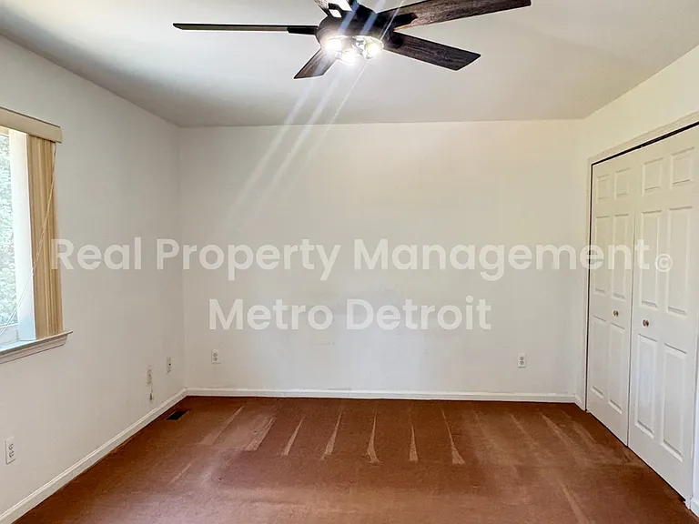 6994 York St — Photo 16