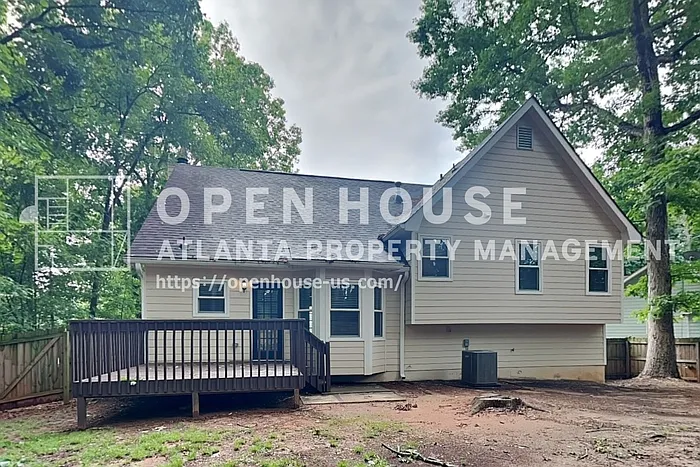 600 Glendale Forest Dr — Photo 18