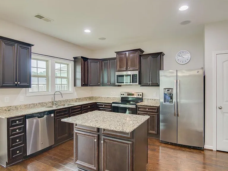 173 Tahoe Dr — Photo 8