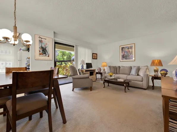 13211 Wimberly Sq Unit 285, San Diego, CA 92128