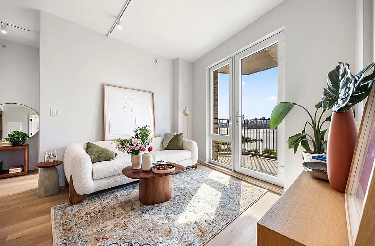 85 Quay Street — Photo 1