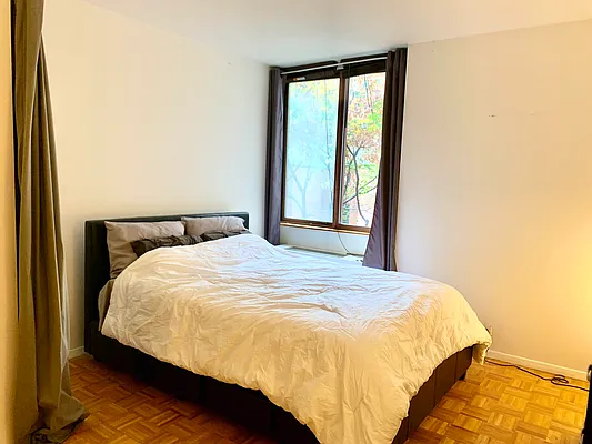 Rented by R New York | media 10