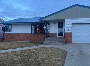 313 2nd Ave SE, Cut Bank, MT 59427