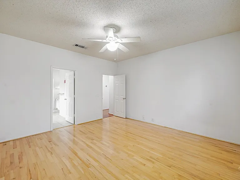 7611 Cordova Dr — Photo 14