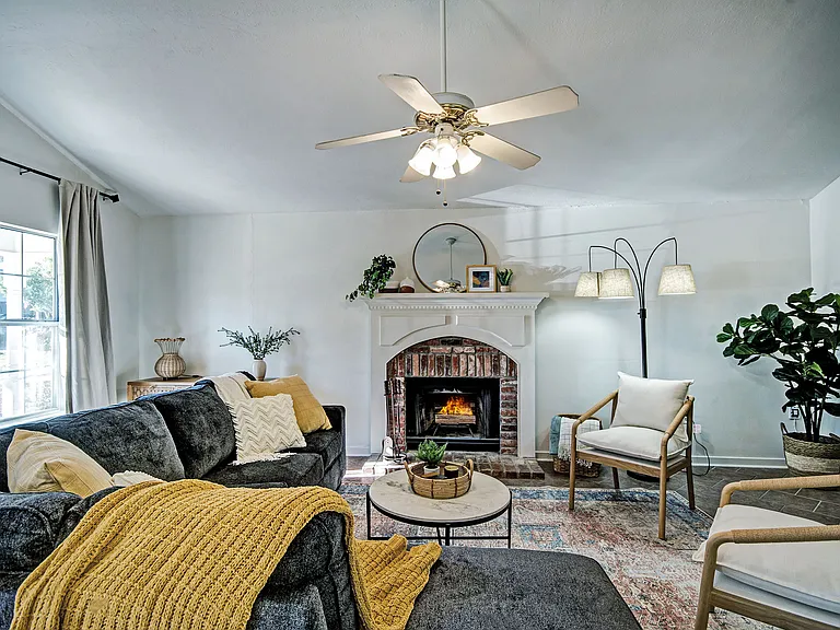 1221 Barnett Bend Cv — Photo 7