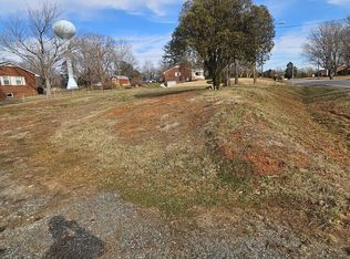 165 Old Hollow Rd #301B, Rural Hall, NC 27045