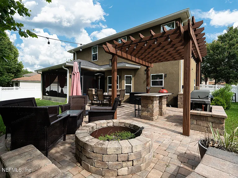 705 W Kings College Dr — Photo 5