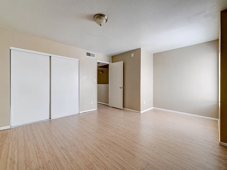 3840 N 43rd Ave #2 — Photo 16