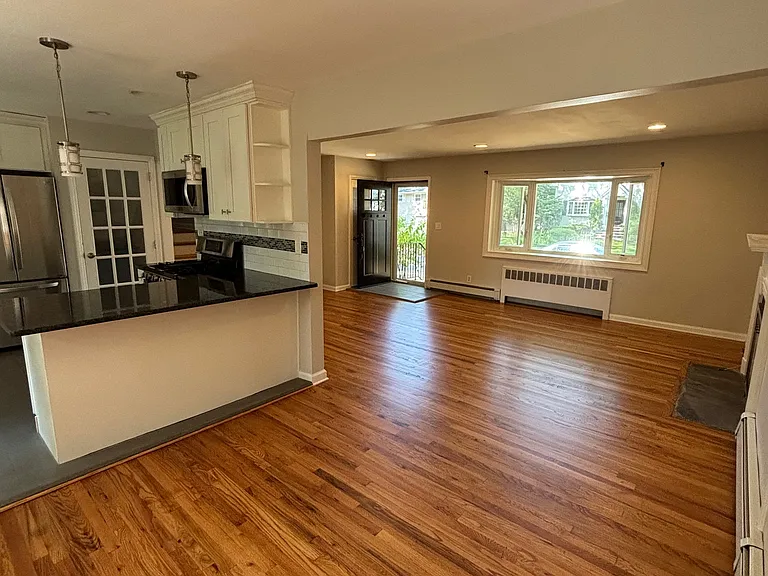 16 Spruce Pl — Photo 6