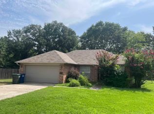 2806 Westport Cir, Conway, AR 72034