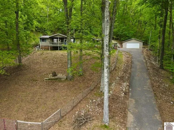 40 Oriole Dr, Eddyville, KY 42038