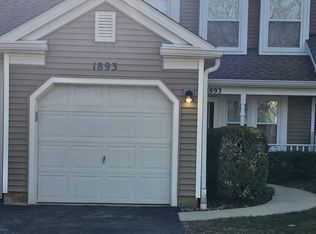 1893 Pebble Beach Cir, Elk Grove Village, IL 60007