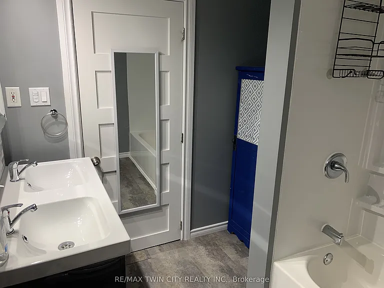 19 Hamel Ave — Photo 10