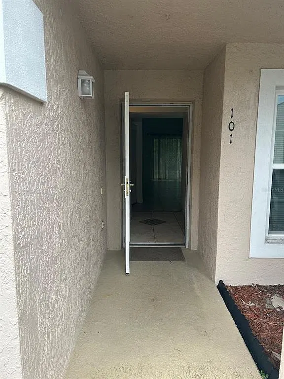 2 bed, 2.0 bath, 1013 sqft, $1,750 — Photo 1