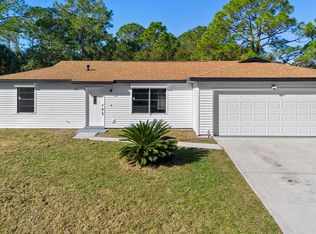 556 Carpenter Ave NW, Palm Bay, FL 32907