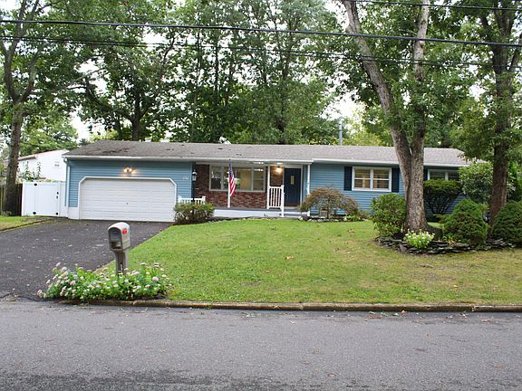 2nd image of 598 Montana Dr