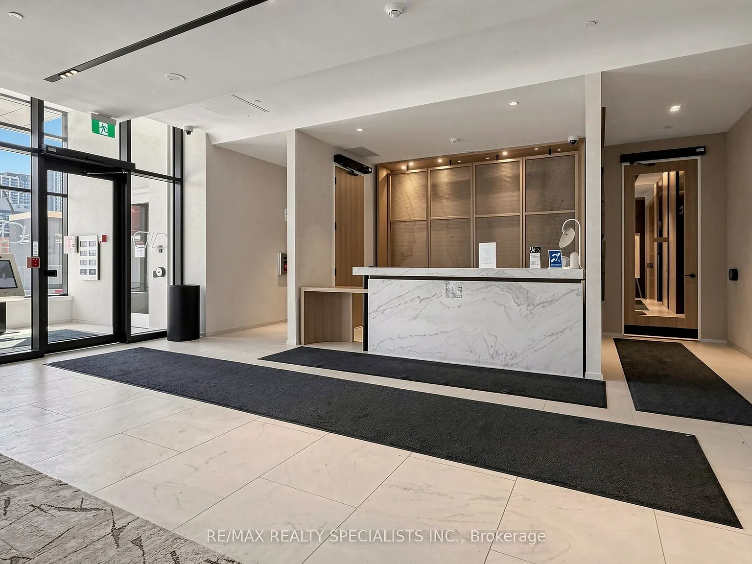 2 bed, $2,500 — Photo 4