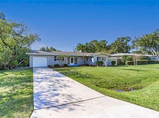 11436 Ridgewood Cir, Seminole, FL 33772