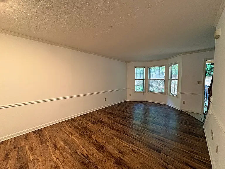 133 Sleepy Creek Dr — Photo 6