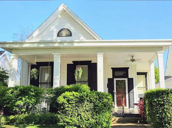 714 N Main St