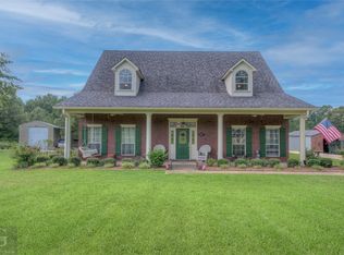 552 Bob White Ln, Benton, LA 71006