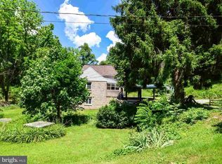 295 Green Valley Rd, York, PA 17403