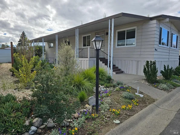 50 Plymouth Way, Santa Rosa, CA 95403