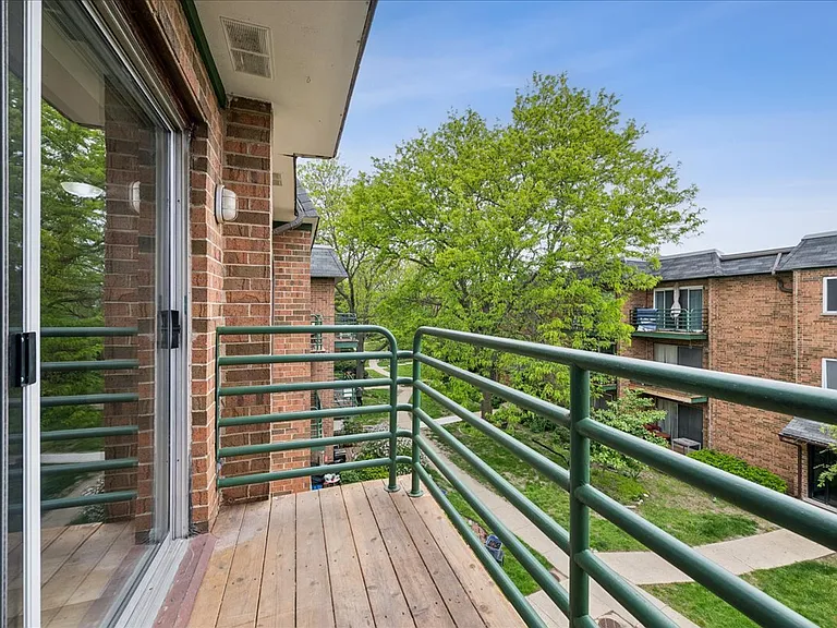 920 Casey Ct #5 — Photo 14