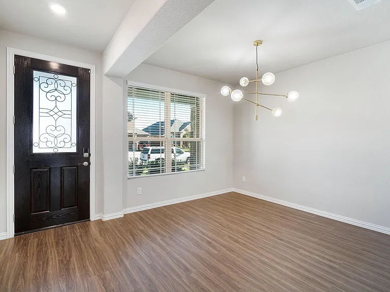 1820 Cinnamon Trl — Photo 4