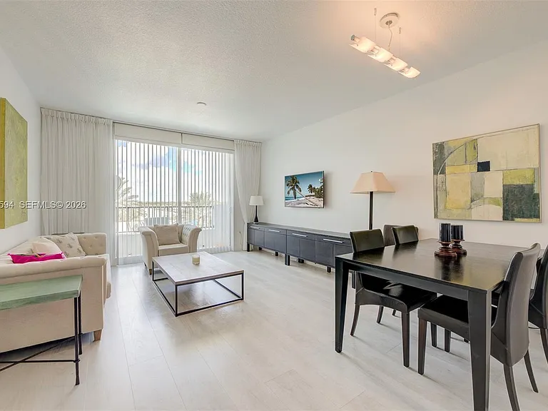 2401 NE 65th St #509 — Photo 10