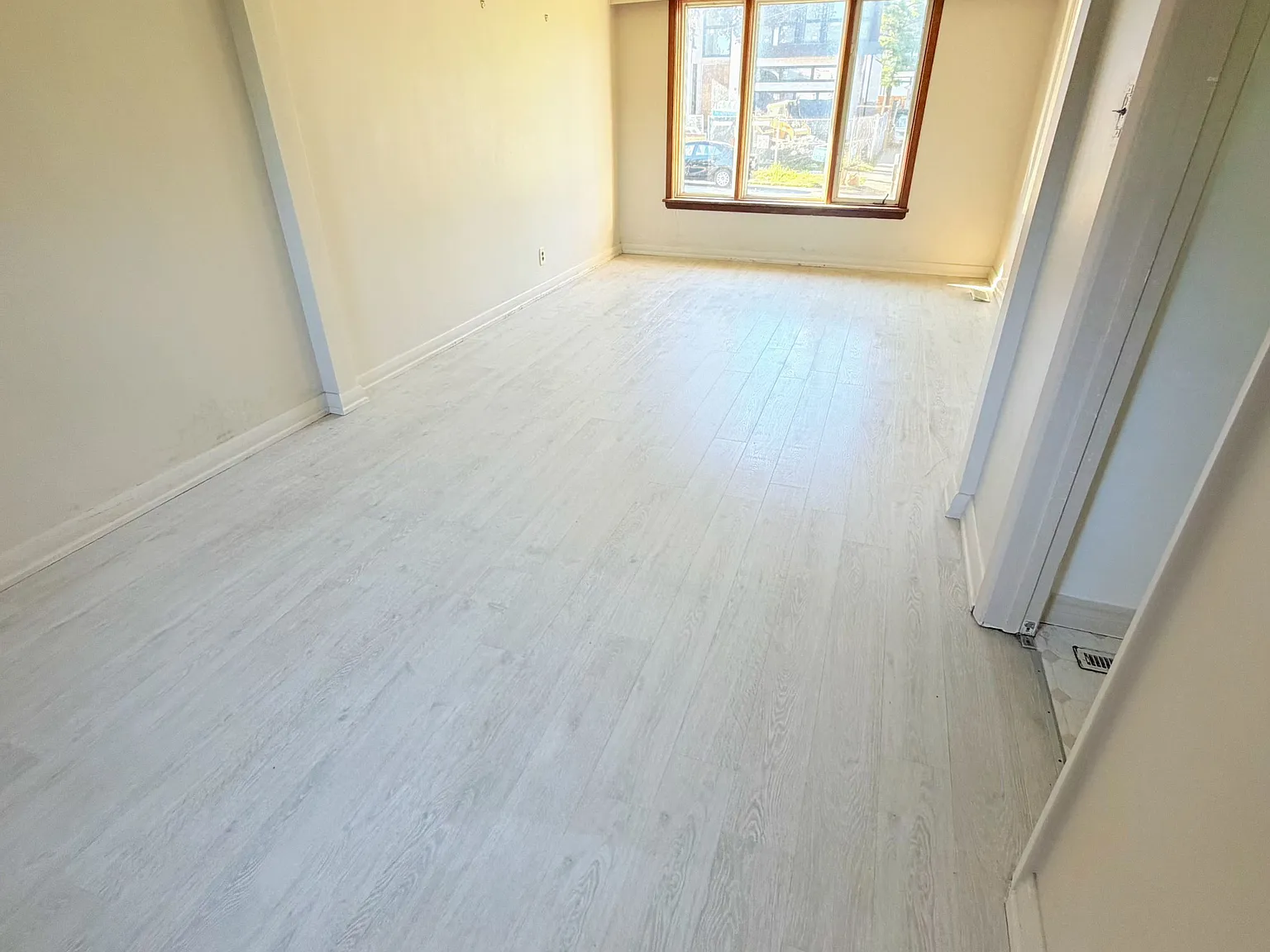 3 bed, $3,400 — Photo 3